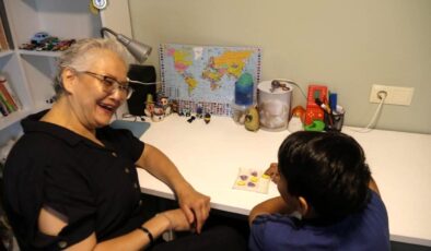 Öğretmenden örnek koruyucu aile: Kalbinde doğurdu
