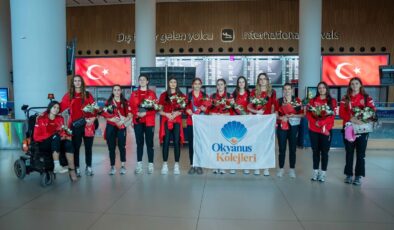 Okyanus Koleji Kız Voleybol Takımı’ndan Dünya İkinciliği
