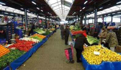 Pazarda fiyatlar isyan ettiriyor: Emekli eli boş dönüyor…