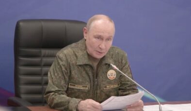 Rusya lideri Putin: Ukrayna’nın askeri sanayisine saldırılar sürecek
