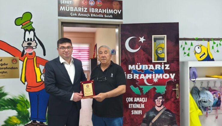 TADDEF Başkan Yardımcısı Serdar Ünsal’dan Başkonsolos Zamin Aliyev’e Veda Plaketi