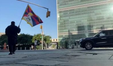Tibetli aktivistin BM önündeki protestosu ölümle sonuçlandı