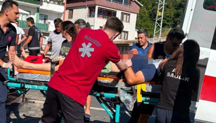 Yayalara yol veriyordu, otomobil çarptı: 2 yaralı