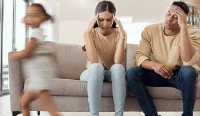 Yaz tatilinde ebeveyn tükenmişliği yaşanabiliyor: Sürekli etkinlik değil, kaliteli ilişki önemli