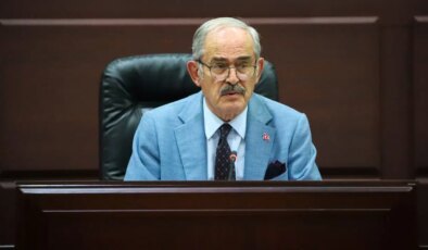 Yılmaz Büyükerşen CHP’den istifa etti: Kılıçdaroğlu tepkisi