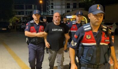 Yönetmen Ezel Akay ve kardeşi gözaltına alındı