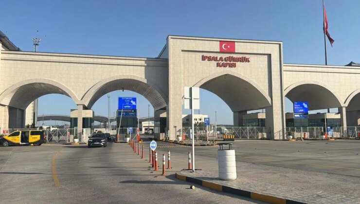 Yunanistan’a açılan sınır kapılarında giriş ve çıkışlar durdu