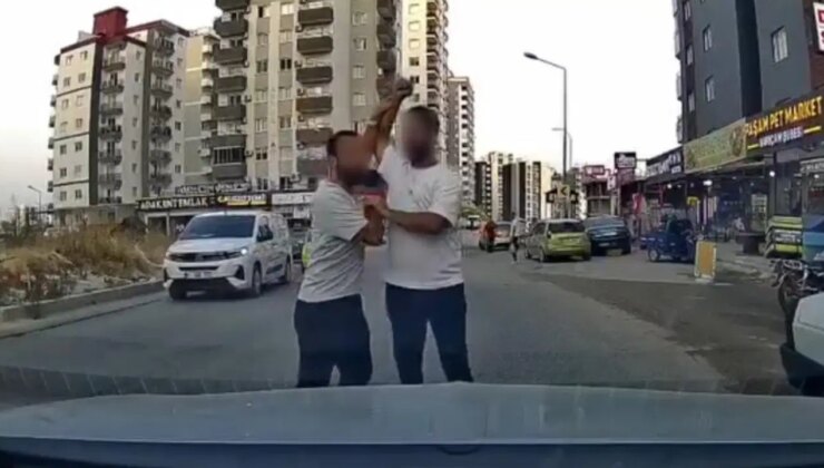 Adana’da trafikte tartıştığı sürücüye testereyle saldıran şahıs kamerada