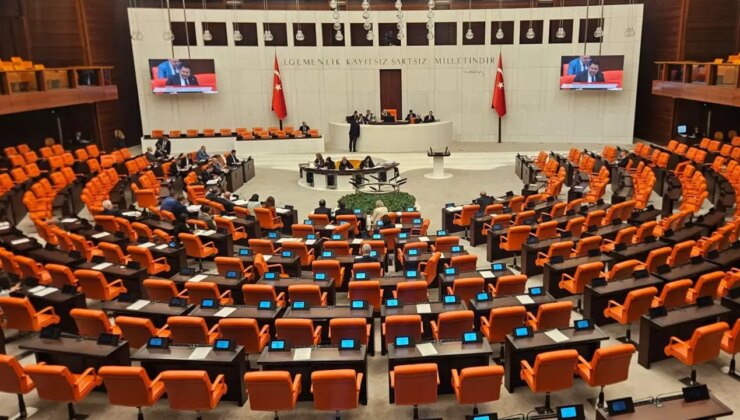 AKP’den ‘çerçeve kanun’ görüşmeleri… Önce DEM Parti heyeti ile ardından MHP’li Yıldız’la bir araya geldiler