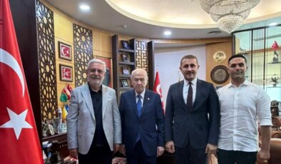 AKP’li Mehmet Metiner, Devlet Bahçeli’yi ziyaret etti