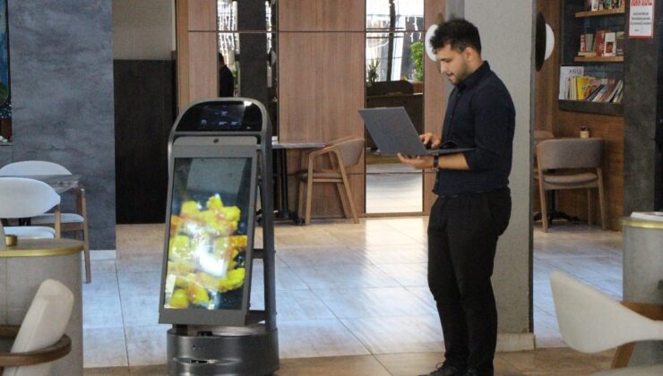 Amasya’da garson robot rotasından çıkıp merdivenlerden düştü: 3 gün izin verildi