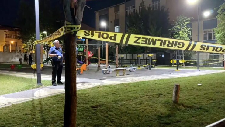 Avcılar’da parkta silahlı saldırı: Yaralı hastaneye kaldırıldı
