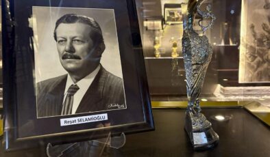 Bir kupa, iki şampiyon: 53 yıl önce ikiye bölünen kupanın yarısı Göztepe, yarısı Galatasaray’da