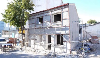 Cahit Sıtkı’nın Burhaniye’deki hatırası müze oluyor