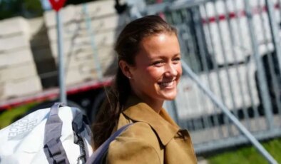 Danimarka Prensesi Isabella askerlik görevine başladı