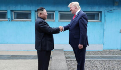 Donald Trump, Kim Jong Un ile yeniden görüşmek istiyor