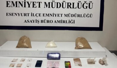 Esenyurt’ta ‘zula’ evine operasyon: 7 kilo 470 gram uyuşturucu ele geçirildi