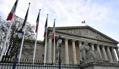 Fransa’da başbakanlık personelindeki intihar vakaları üzerine soruşturma başlatıldı
