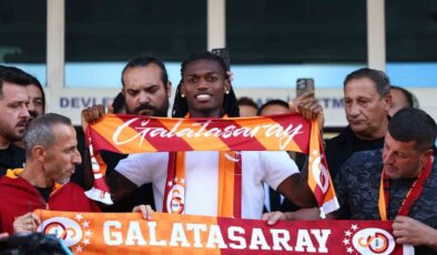 Galatasaray’ın Yıldızı Leao İstanbul’da