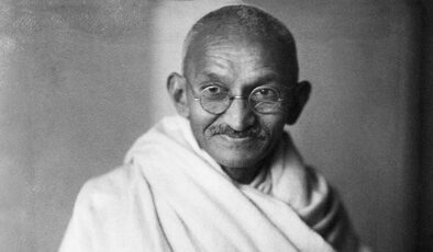 Gandhi’nin el yazısı notları 1,7 milyon dolara satıldı
