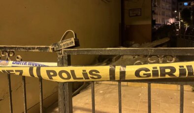 Güngören’de 5 katlı binanın balkonu çöktü: Bina tahliye edildi