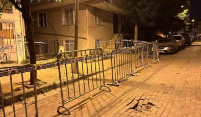 Güngören’de Balkon Çöktü, Bina Boşaltıldı
