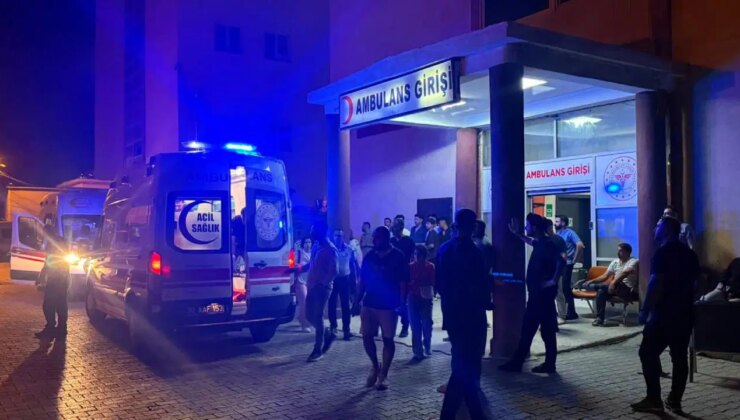 Hakkari’de düğün öncesi damat ve 2 yakını taşlı sopalı kavgada yaralandı