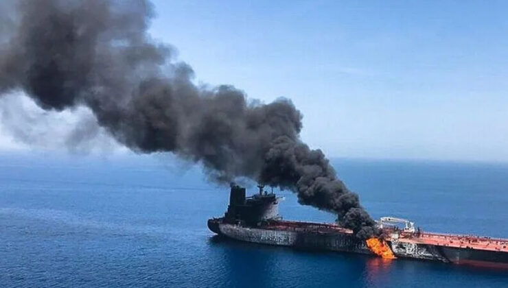 Husilerden Suudi Arabistan’a ait petrol tankerine saldırı