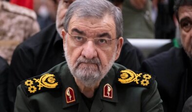 İran Ulusal Güvenlik Konseyi’nin başına getirildi: Muhsin Rızai kimdir?