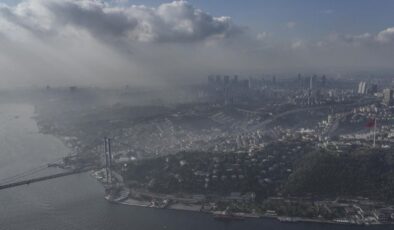 İstanbul’da cuma sürprizi! Sıcaklık sert düşecek, sağanak başlayacak