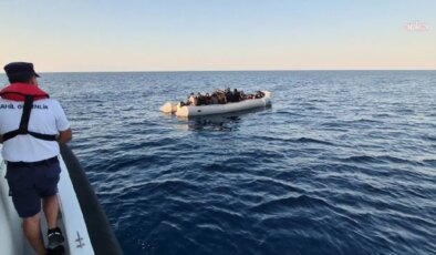 İzmir’in iki ilçesinde 69 düzensiz göçmen yakalandı