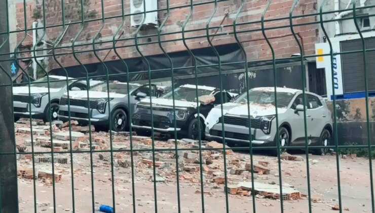 Kağıthane’de duvar çöktü: 12 sıfır araçta 30 milyon liralık hasar
