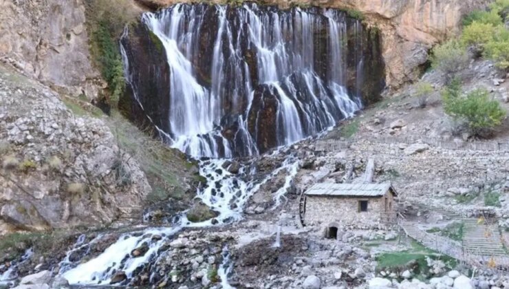 Kayseri’de şelalede akıntıya kapılan çocuk yaşamını yitirdi