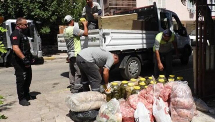 Kepez’de gıda deposuna baskın: 152 kilo et ve 20 bidon turşuya el konuldu