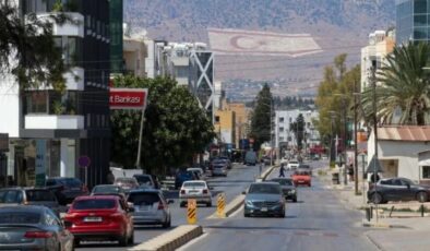 KKTC’de sıcakta açık alanda öğle saatlerinde çalışma 10 gün yasaklandı
