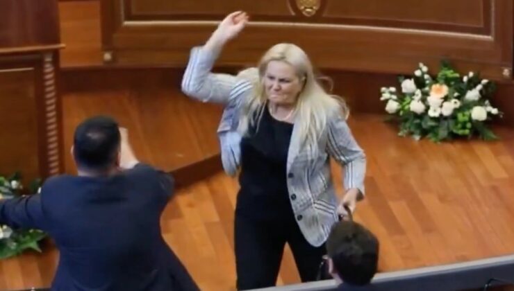Kosova meclisinde protesto: Başbakan’a yumurta fırlattı