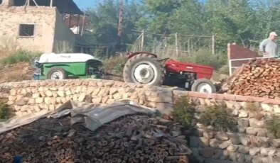 Malatya’da korkutan yangın: 2 ahır ile bir evin çatısı yandı