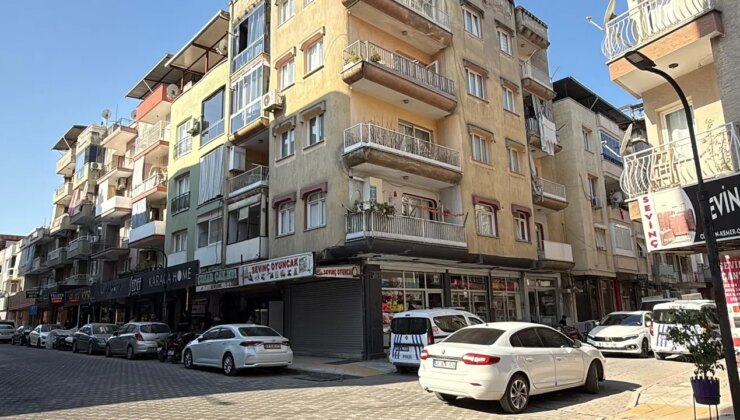 Manisa’da erkek dehşeti… Eşini boğmaya çalıştı: Gözaltına alındı