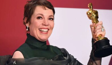 Meryl Streep ve Selena Gomez duyurdu: Olivia Colman Only Murders in the Building kadrosunda