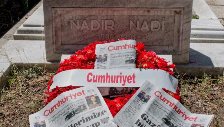Nadir Nadi mezarı başında anıldı: ‘Ödünsüz Atatürkçü’
