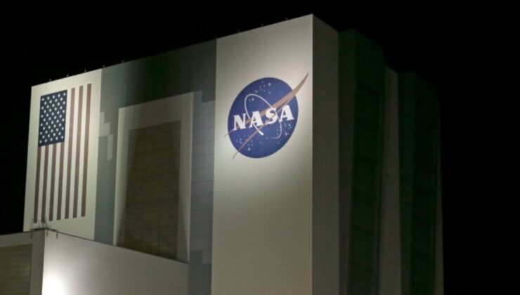NASA’dan Hindistan’a Ay üssü daveti