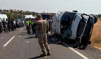 Nişan yolunda katliam gibi kaza! 7 kişi öldü, 9 kişi yaralandı