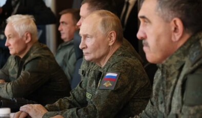 Putin’den Rus ordusunda kapsamlı değişiklik: Kritik görevlere yeni atamalar