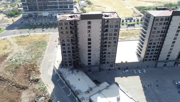 Soruşturma başlatıldı: Plazadaki yangının boyutu, gün ağarınca ortaya çıktı