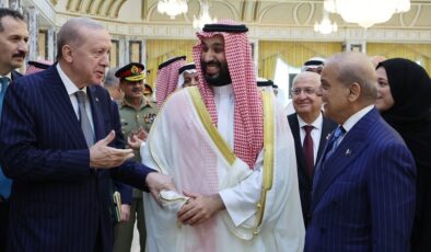 Suudi Arabistan Kralı Selman’dan Mekke Anlaşması’na övgü