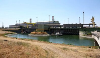 Tuna Nehri kurudu, Macaristan’ın tek nükleer santrali durdu