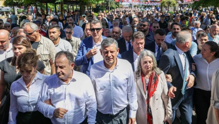 YENİ Parti lideri Özgür Özel’in Karadeniz turunda ikinci durağı Rize