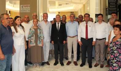 YENİ Parti’ye katılım sürüyor… Dalaman’da yeni üyelere rozetleri takıldı