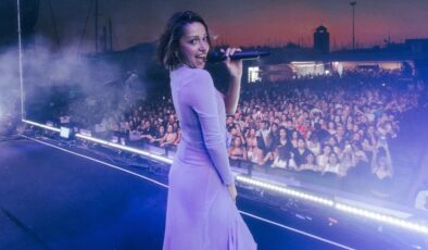 Zeynep Bastık ve Serkay Tütüncü’den ayna pozu