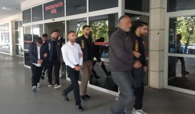 1 gün içerisinde 102 milyon 895 bin 702 TL’lik işlem hacmi… 12 ilde ‘fon dolandırıcılığı’ yapan çeteye operasyon: 20 gözaltı